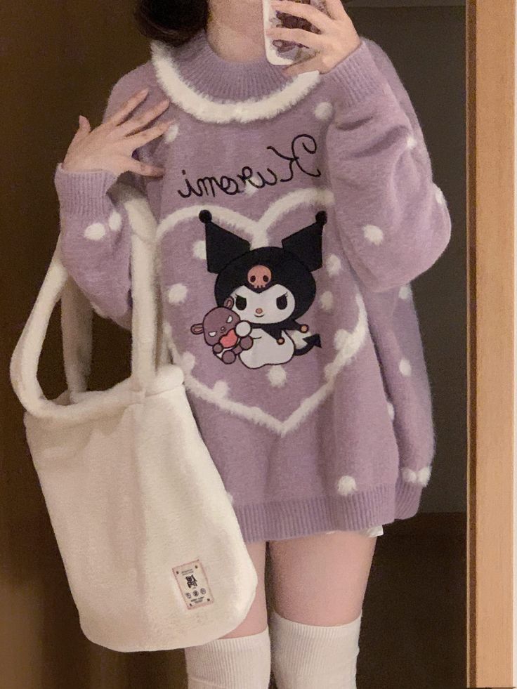 Suéter Kuromi Bordado